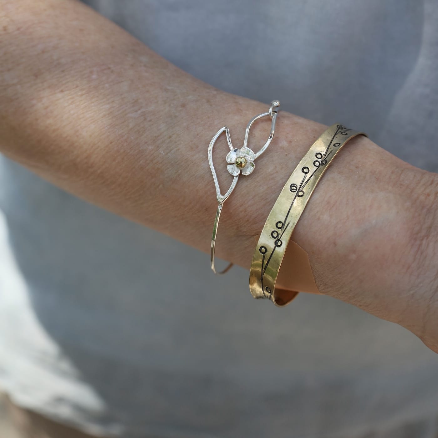 BRC-BRASS Thin Cherry Blossom Cuff Bracelet