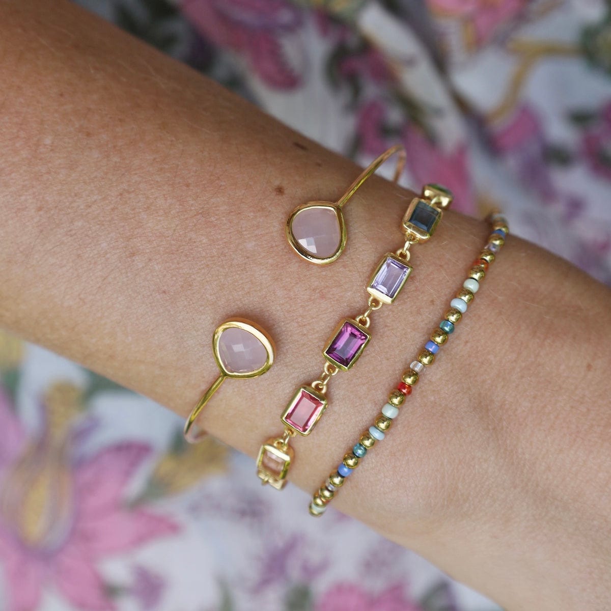 BRC-S.STL All Around Pop Of Color Multicolored Bracelet