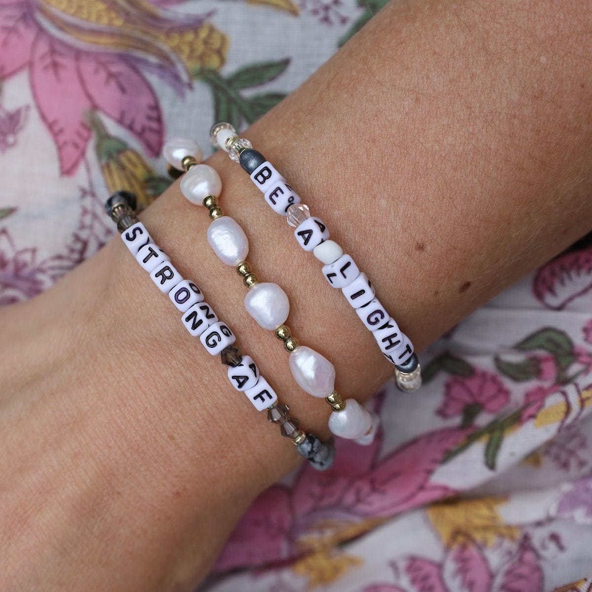 BRC-S.STL All In Pop Of Color Gold and Pearl Bracelet