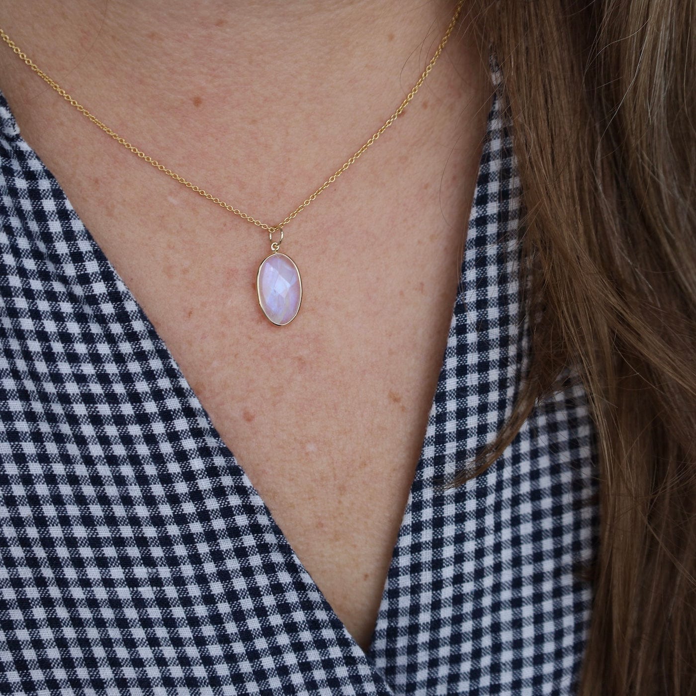 CHM-14K 14K Y Rainbow Moonstone Charm