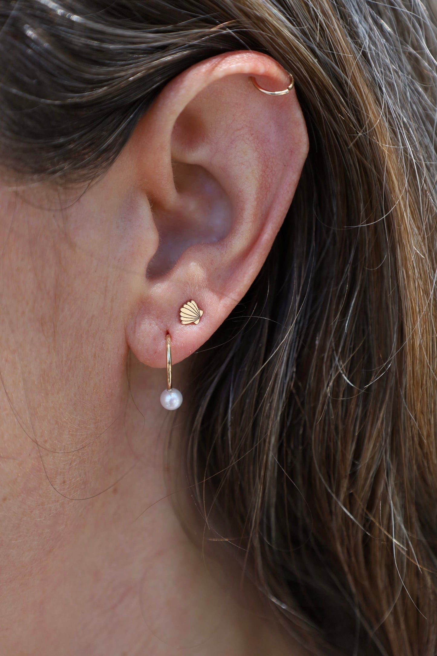 EAR-14K 14k Gold Itty Bitty Seashell Stud Earring - SINGLE