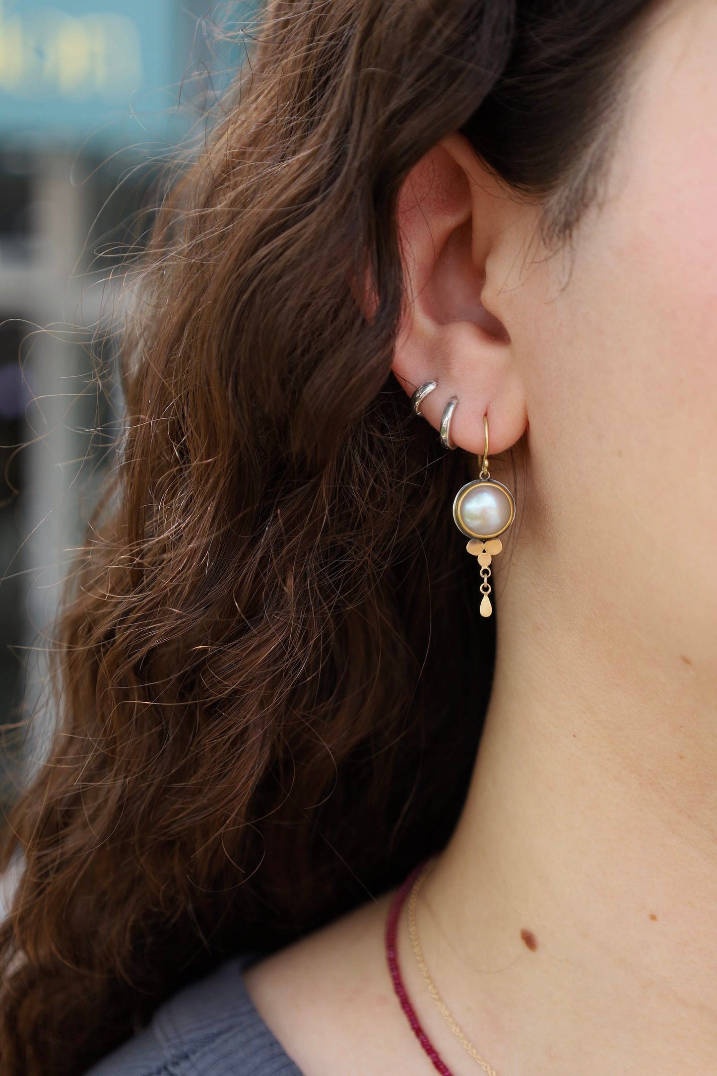 EAR-22K Pearl Drop Earrings with Gold Trios