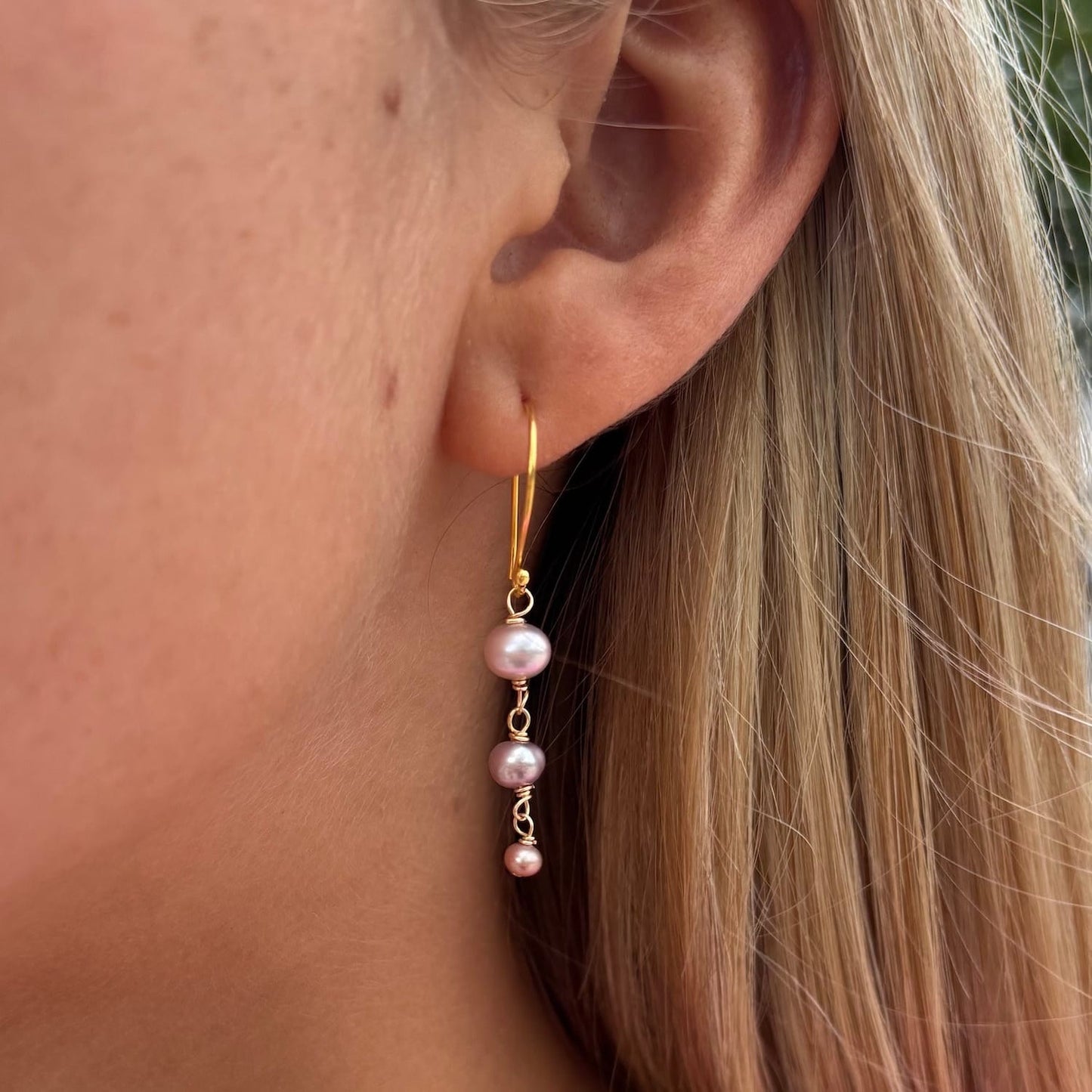 ear-gf 3 Graduated  Pink Pearl Earrings