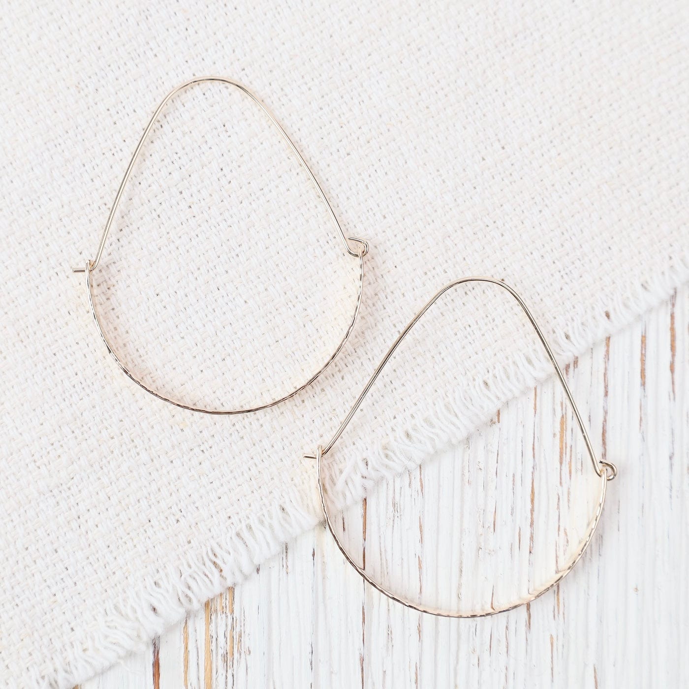 EAR-GF Gold Filled Medium Hinged Flat Oval Hoops