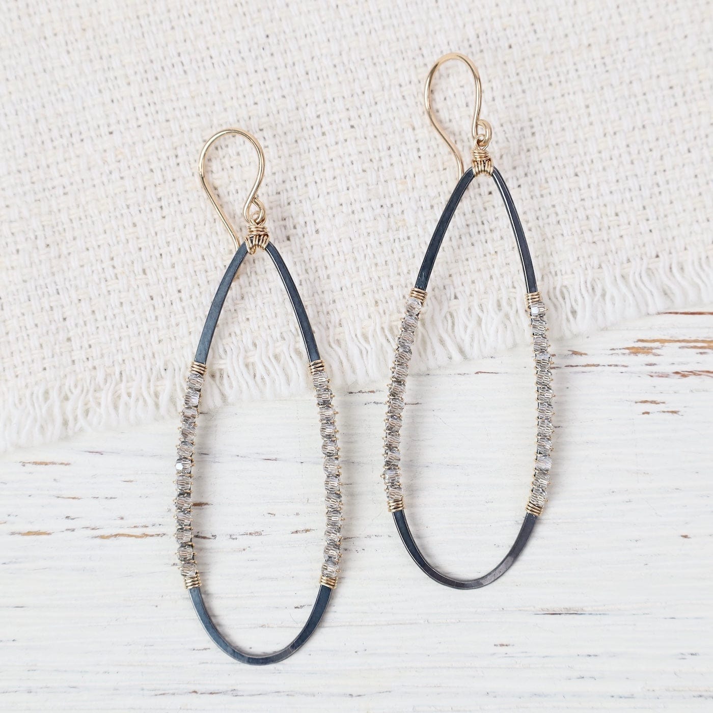 EAR-GF SIDE LINE EARRINGS