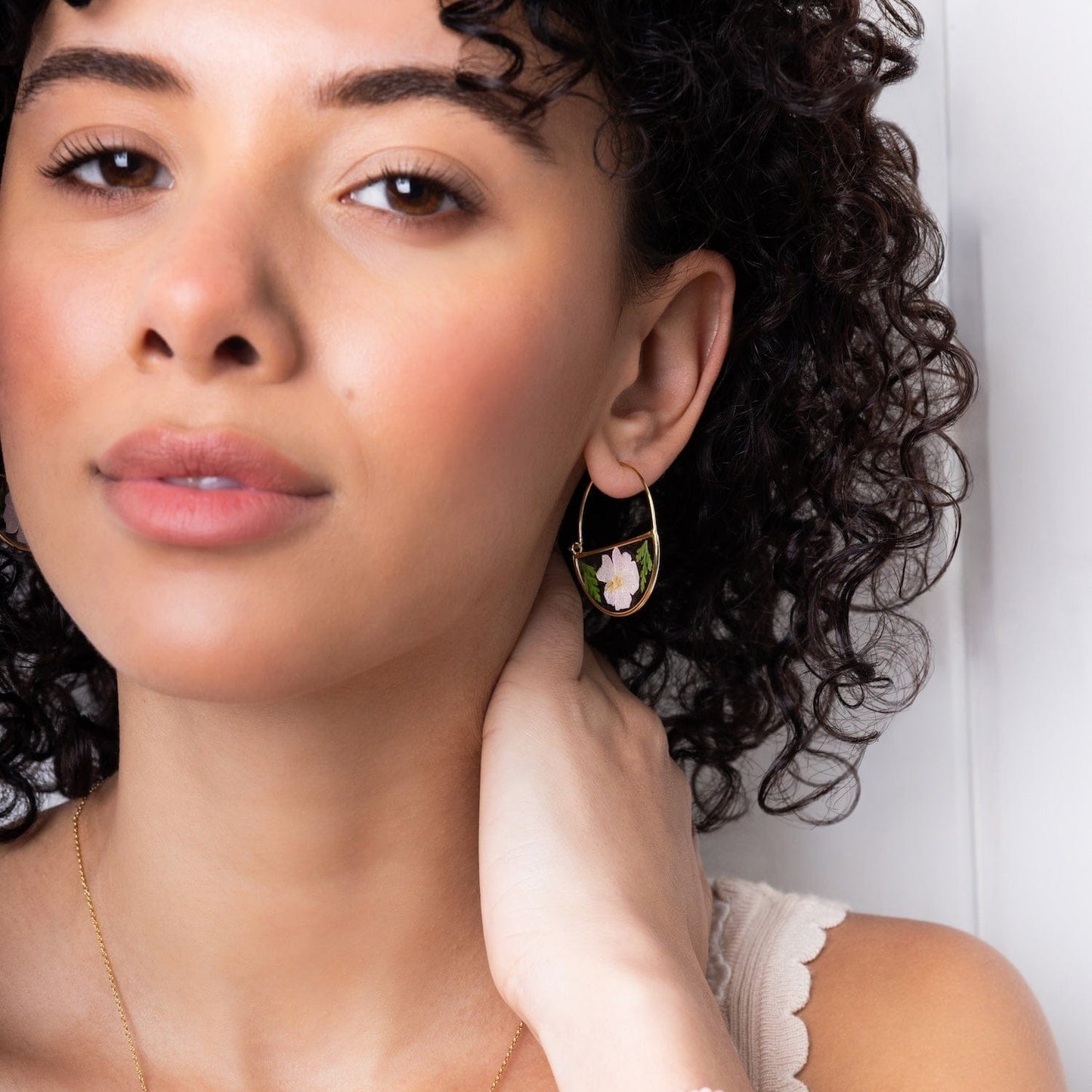 EAR Gold Pressed Flower Hoop Earrings with Yellow Baby's Breath