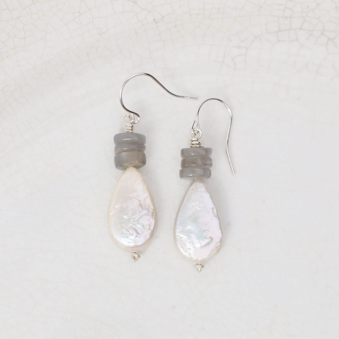 EAR White Teardrop Pearl Drop Earrings