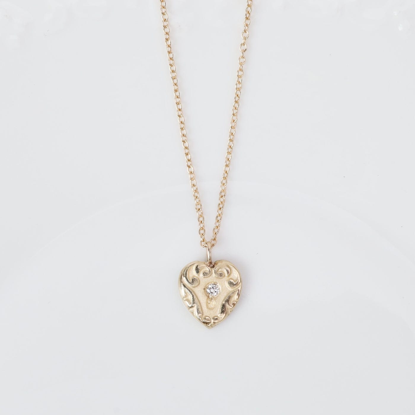 NKL-14K 14K Gold Necklace Delicate Heart Artifact Necklace