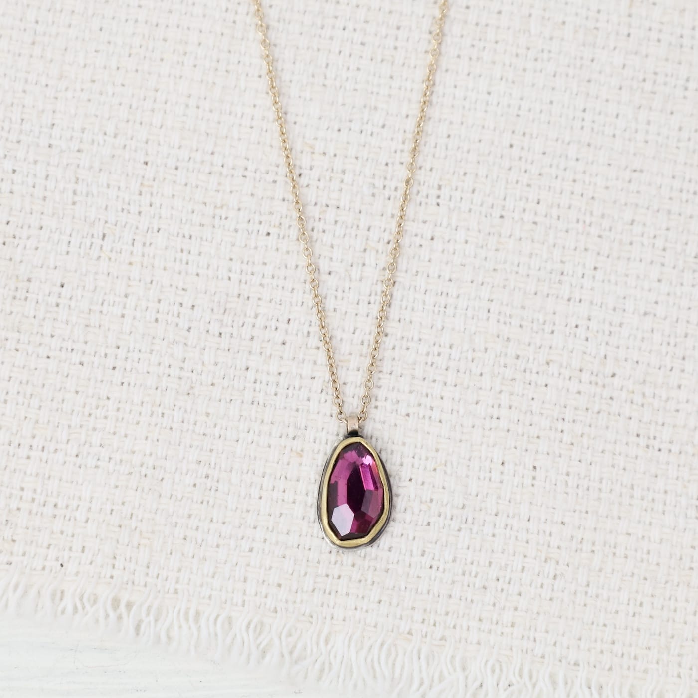 NKL-14K Rhodolite Garnet Necklace