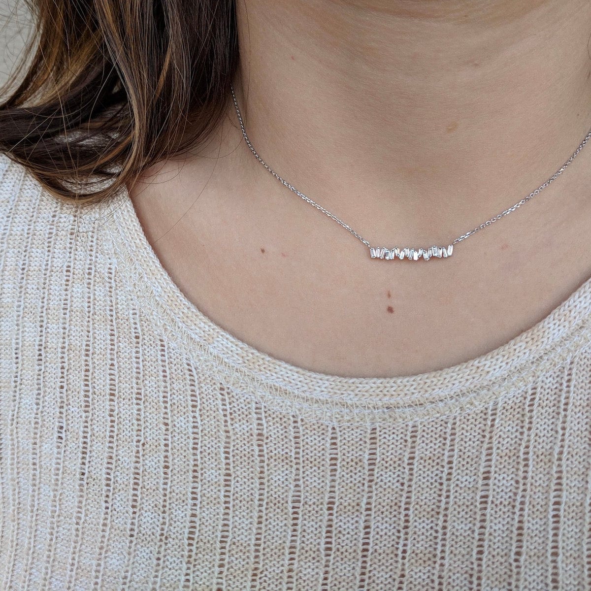 NKL-18K 18k White Gold Diamond Fireworks Bar Necklace