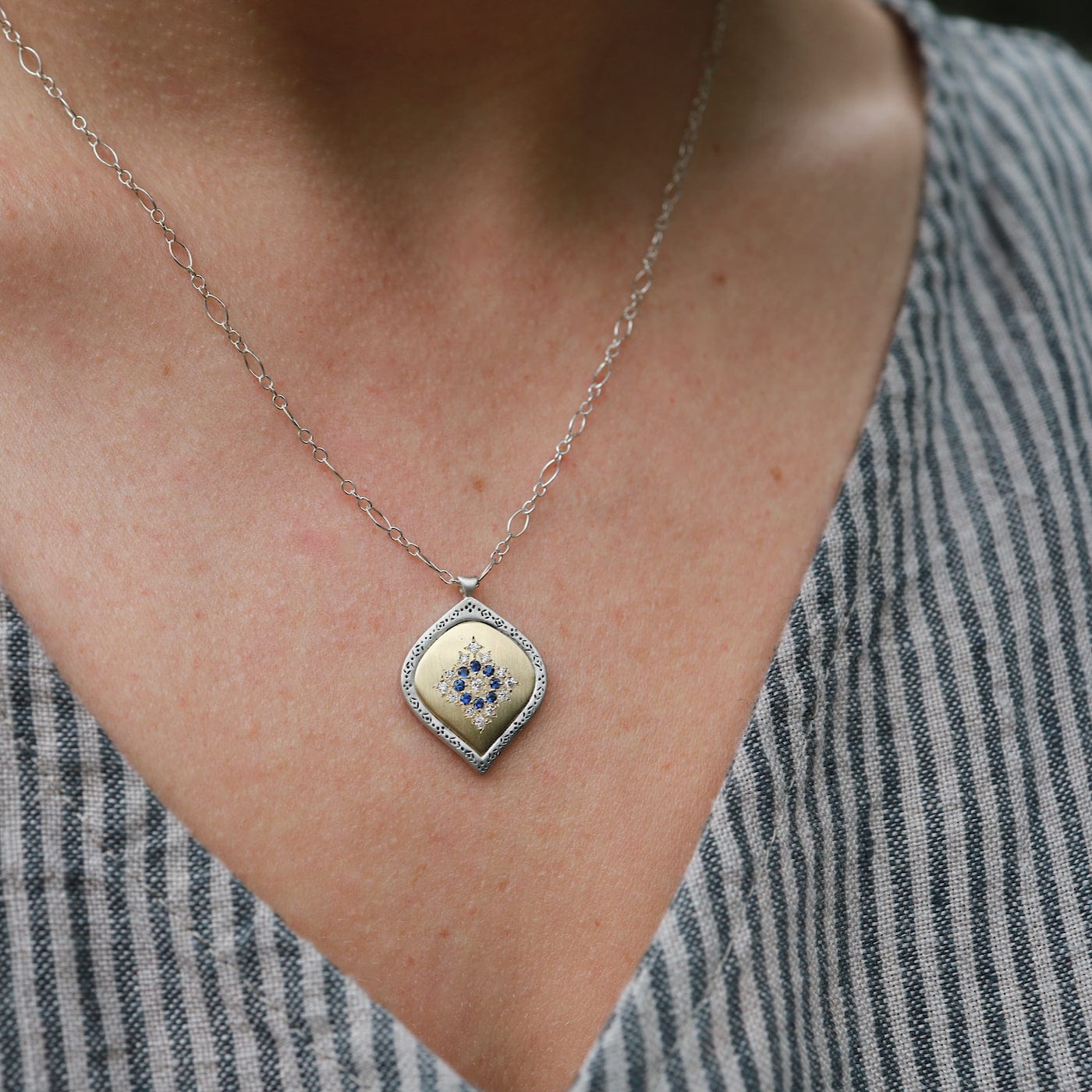 NKL-18K Allure Pendant with Sapphires Necklace