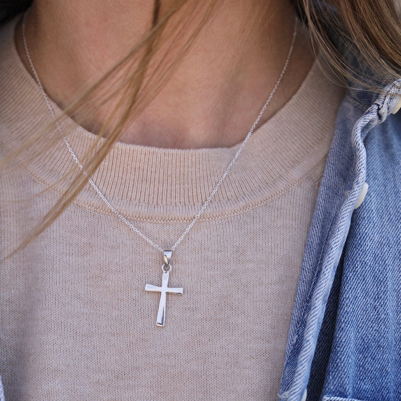 NKL Simple Flared Cross Pendant Necklace