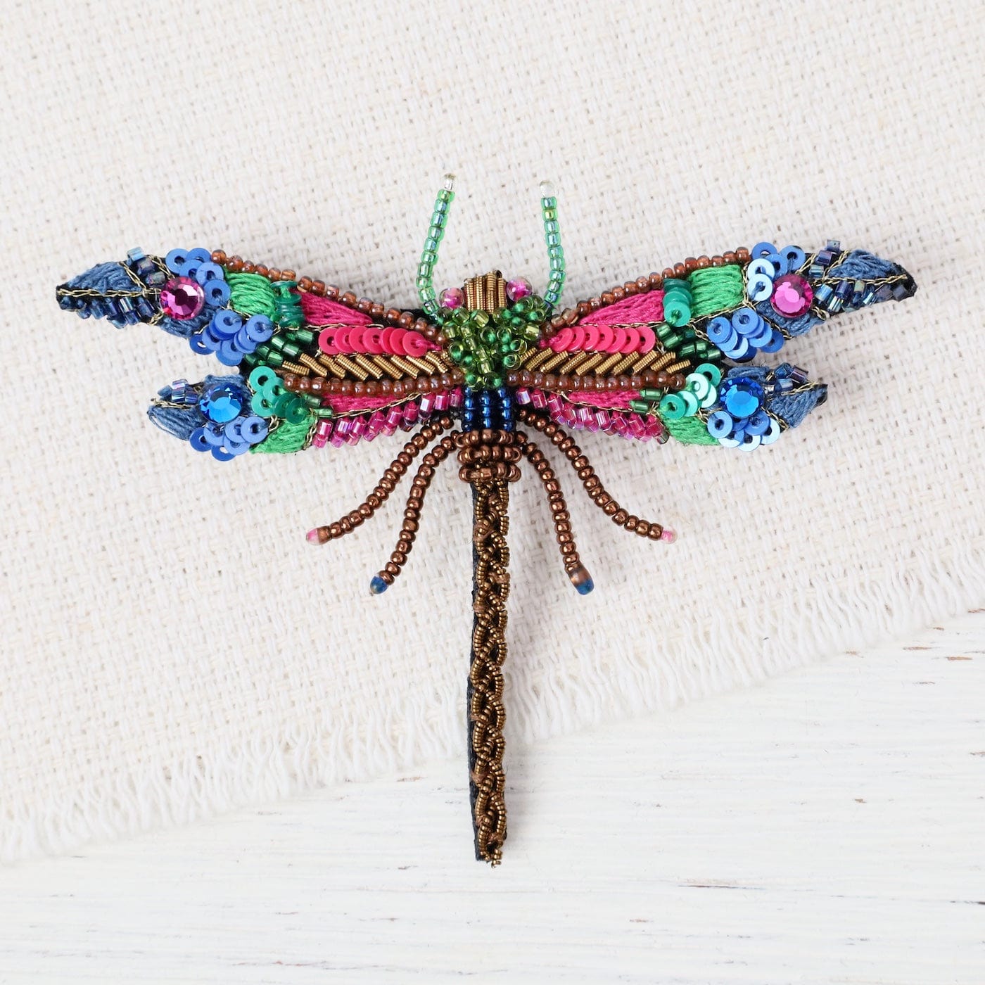 PIN Braid Dragonfly Brooch Pin